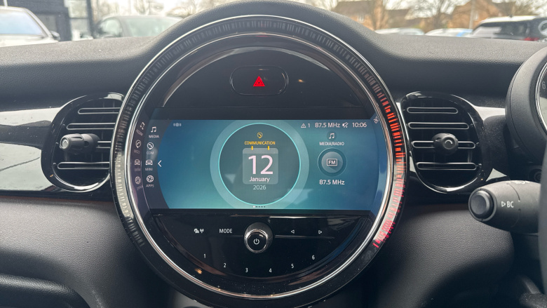 MINI Hatchback 1.5 Cooper Classic 5dr Auto Petrol Hatchback